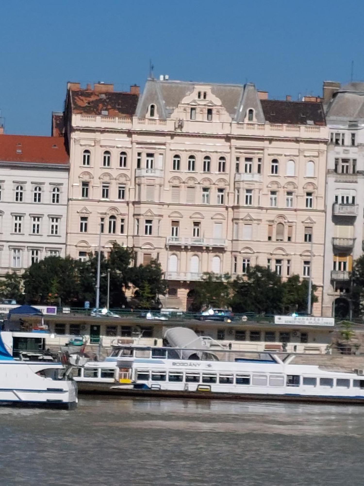 Duna Szecsi Apartman Budapest Eksteriør billede