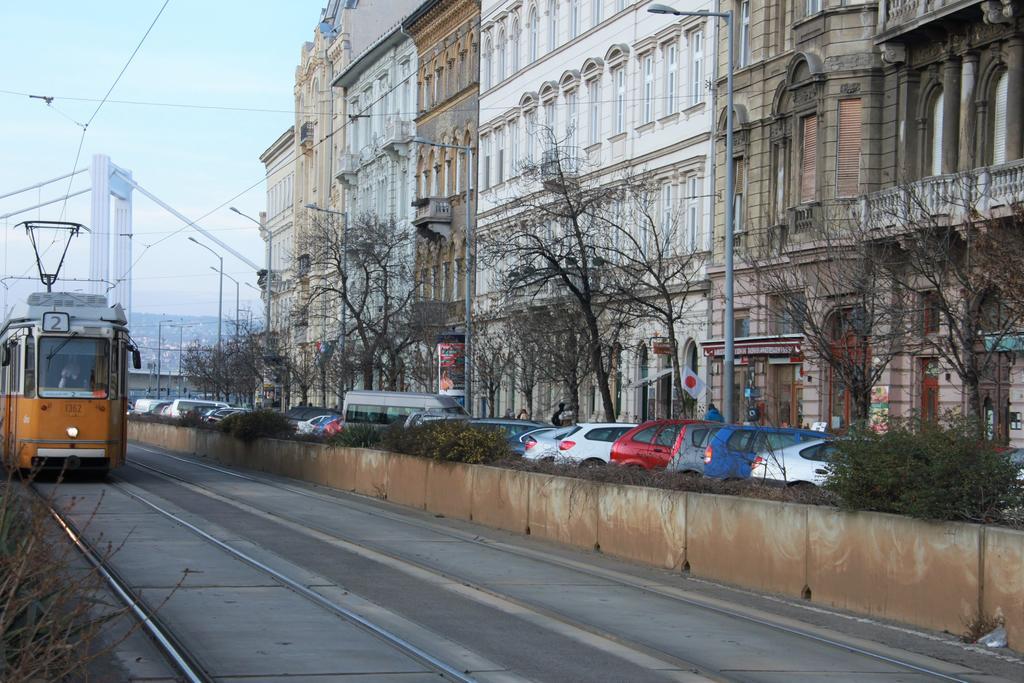 Duna Szecsi Apartman Budapest Eksteriør billede