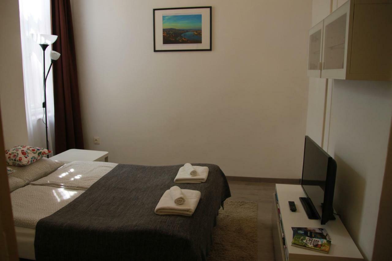 Duna Szecsi Apartman Budapest Eksteriør billede